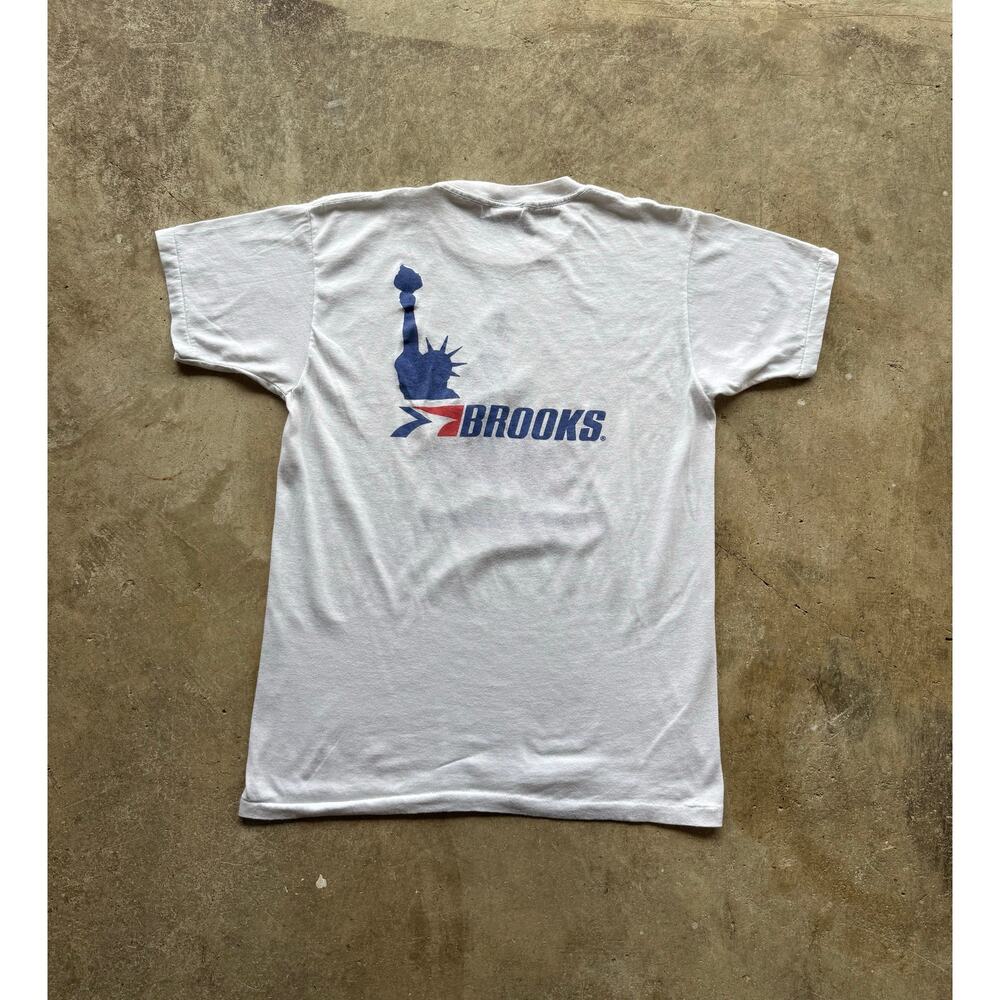 Vintage 1984 Stroh's Run For Liberty Brooks Shoes Running White Tee Size Small